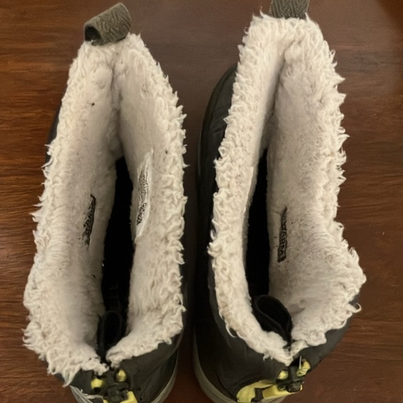 Merrell Snowcreek Sport mid zip polar quilted waterproof boot  7.5 - Picture 5 of 14